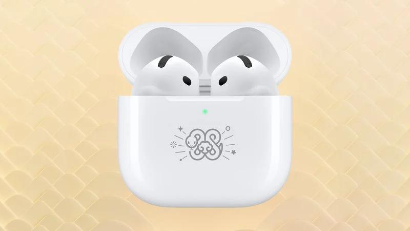 Apple выпустила AirPods 4 с гравировкой символа змеи в ограниченной серии