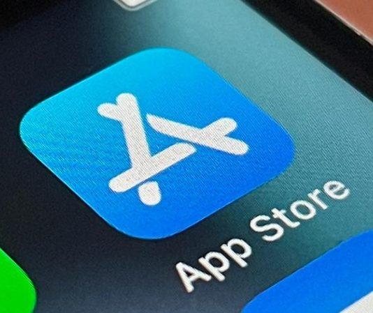 Apple удалила 135 000 приложений из App Store в ЕС в связи с вступлением в силу нового закона