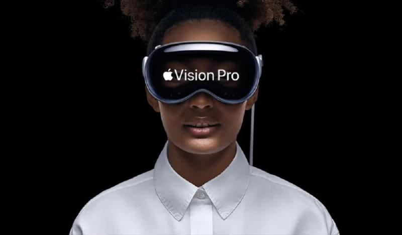 Bloomberg: гарнитуры Apple Vision Pro получат поддержку контроллеров PS VR2 Sense уже в конце 2025 года