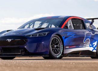 Ford представил полностью электрический прототип NASCAR, вдохновленный Mustang Mach-E