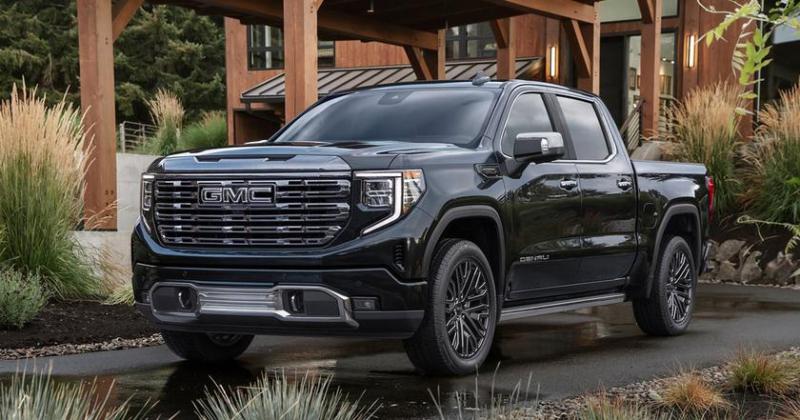 GM отзывает GMC Sierra из-за отпадающих частей решетки