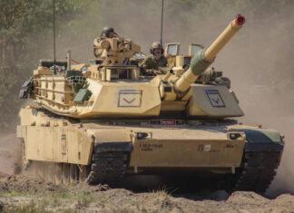 Армия США показала модернизированные танки M1A2 SEPv3 Abrams на учениях с Саудовской Аравией