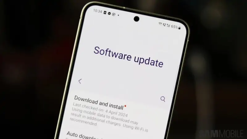 Galaxy A24 получает обновление с исправлениями уязвимостей и февральским патчем 2025 года