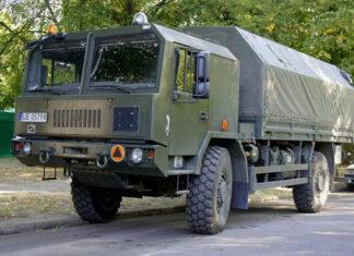Поляки опомнились, потому что обнаружили, что их шасси Jelcz под Patriot делают из импортных деталей