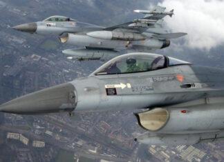 США интегрирует крылатые бомбы в бахрейнские F-16
