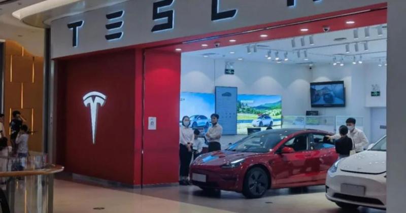 Сотрудники Tesla China работают без выходных по 13 часов в сутки, чтобы выполнить план продаж