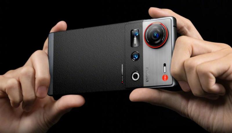Флагманский смартфон nubia Z70S Ultra с набором мощных камер и отличными характеристиками выходит на мировой рынок