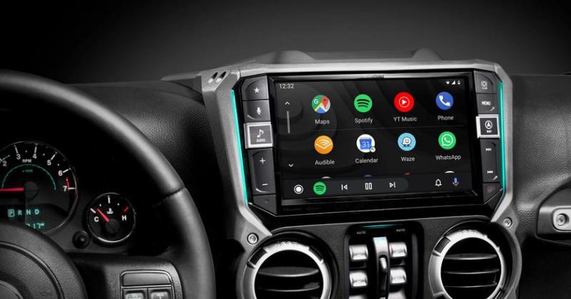 Google показала обновленный интерфейс медиаприложений в Android Auto