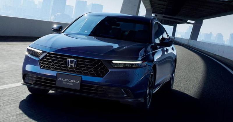 Honda Accord теперь может ездить без рук на руле