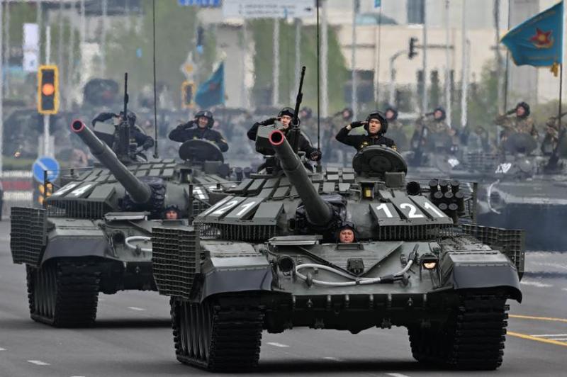 Казахстан "модернизировал" свои Т-72А на скорую руку, поэтому и ничего обновить не удалось