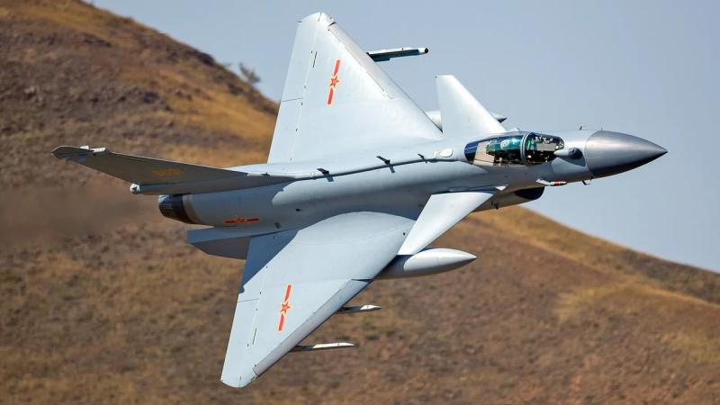 Китай предложил Колумбии два десятка истребителей J-10