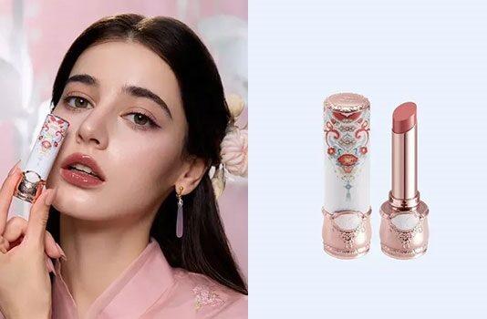 Губні помади Flower Knows