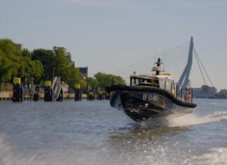 Порт Роттердама запустил электрическое судно на подводных крыльях