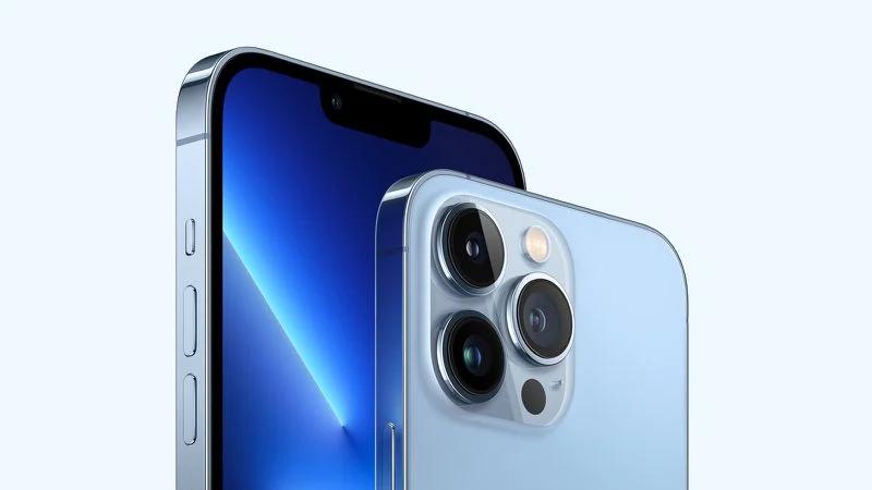 Серия iPhone 13 получит спутниковую связь от операторов в новой iOS 18.5