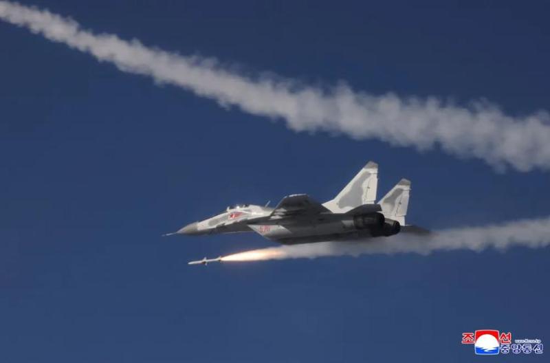 Северная Корея создала аналог американской ракеты AIM-120