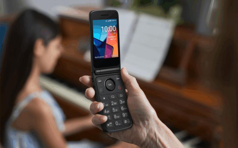 TCL представила Flip 4 5G - классическую "раскладушку" с 5G за $79