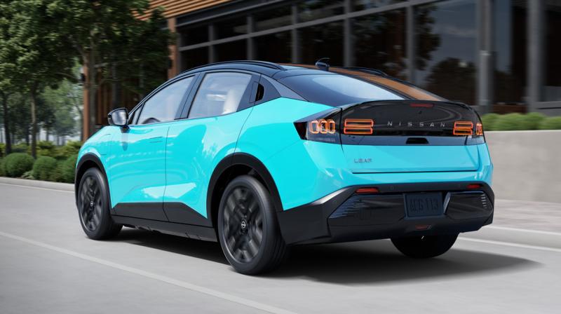 Базовый Nissan Leaf оказался куда менее стильным, чем дорогая версия