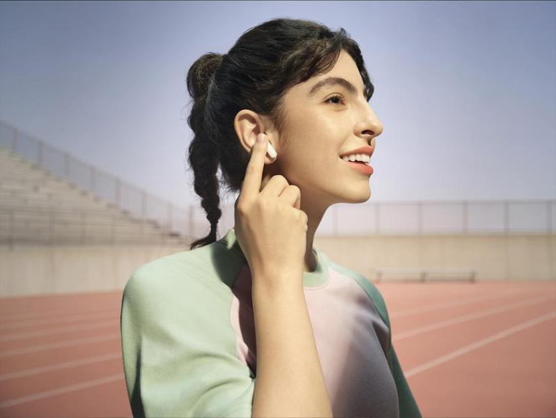 OPPO Enco Buds3: легкие TWS-наушники за 2000 гривен