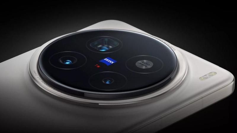 Блогеры будут в восторге от Vivo X300 Pro: инсайдер раскрыл впечатляющие характеристики камер нового флагмана