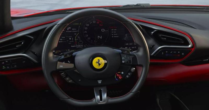 Ferrari предложила заменить сенсорные кнопки уже проданных автомобилей на обычные