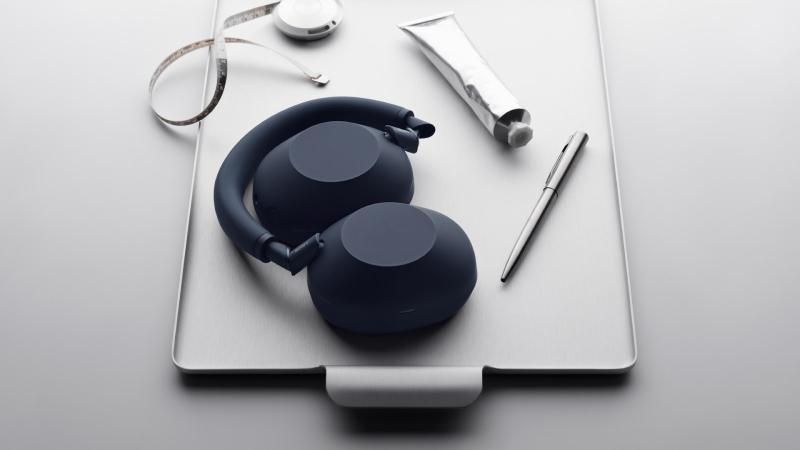 Наушники, создающие тишину: Sony WH-1000XM6 поступают в продажу в Украине