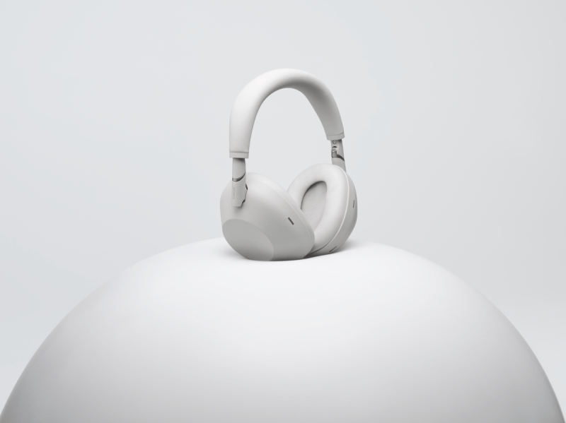 Наушники, создающие тишину: Sony WH-1000XM6 поступают в продажу в Украине