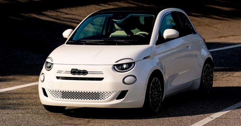 Официально: Fiat 500 Hybrid с МКПП дебютирует в ноябре