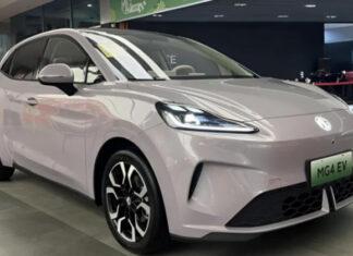 Запас хода до 537 км и 163 л.с.: новый MG4 EV появился в автосалонах Китая до официального дебюта