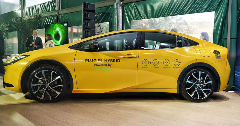 Toyota Prius PHEV + Ethanol. Фото: Toyota