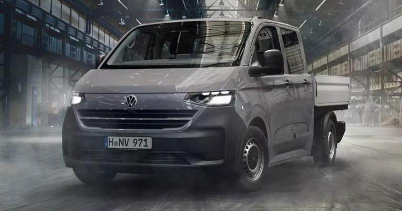 Новый VW Transporter DoKa с открытой грузовой платформой уже доступен в конфигураторе марки