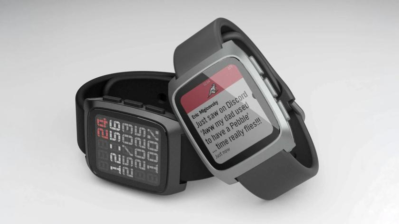 Второе пришествие Pebble: Что нового предложат легендарные часы?