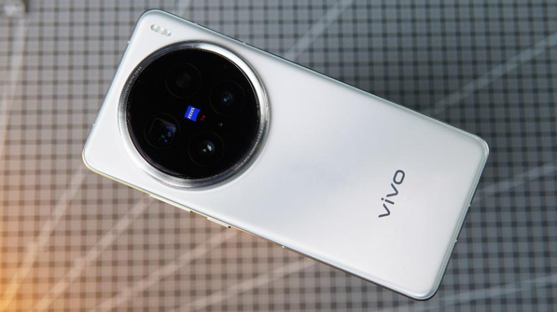 Vivo X200: это будущее мобильных устройств?