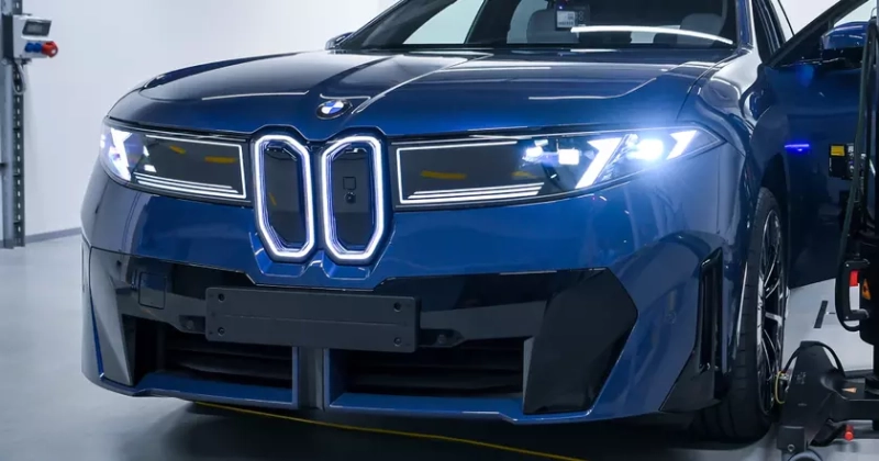 Новый виток электромобильности: Тестируем BMW iX3