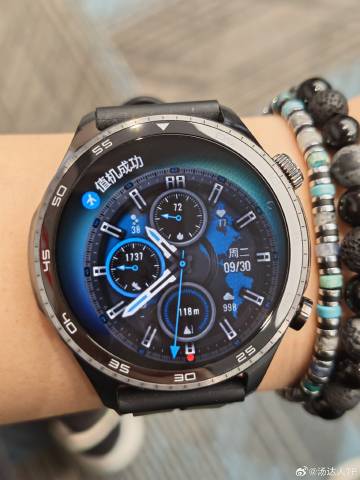 Honor Watch 5 Pro показали наживо: eSIM, мониторинг здоровья и собственный ШИ-ассистент