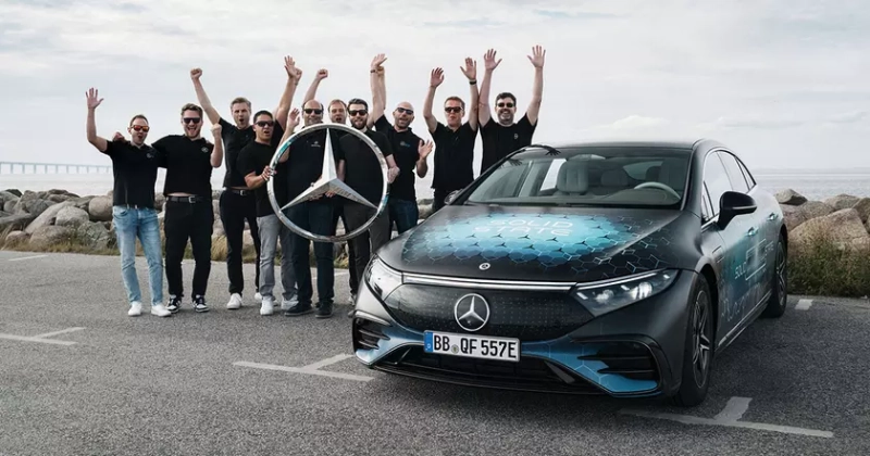 Эксперименты с новой батареей: как Mercedes-Benz улучшает свой EQS