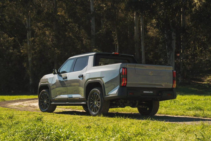 MG бросила вызов Ford Ranger и Toyota Hilux с новым пикапом MGU9