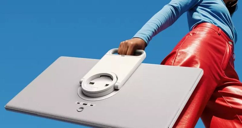 Samsung Innovates Again with the Futuristic Movingstyle TV