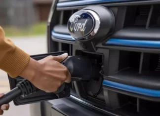 Ford признался в технологическом отставании от китайских конкурентов: гонка электромобилей обостряется