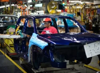 Nissan меняет курс: американский завод откажется от электрокаров в пользу гибридов
