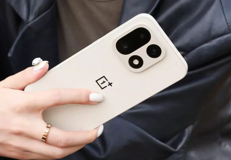 The Countdown Begins: Anticipating OnePlus 15&#39;s Launch