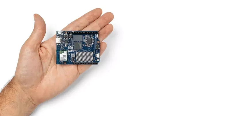 Представляем Arduino Uno Q: Улучшенная производительность для создателей