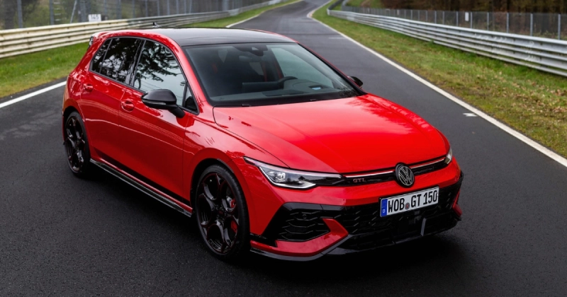 Volkswagen представил юбилейный Golf GTI Edition