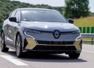 Renault возвращает бензиновые двигатели: гибридное будущее Megane раскрыто