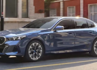 BMW раскрыла детали электрического седана i5 для индийского рынка