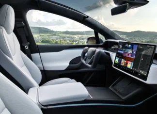 Tesla сдается: CarPlay наконец-то появится в электромобилях Илона Маска