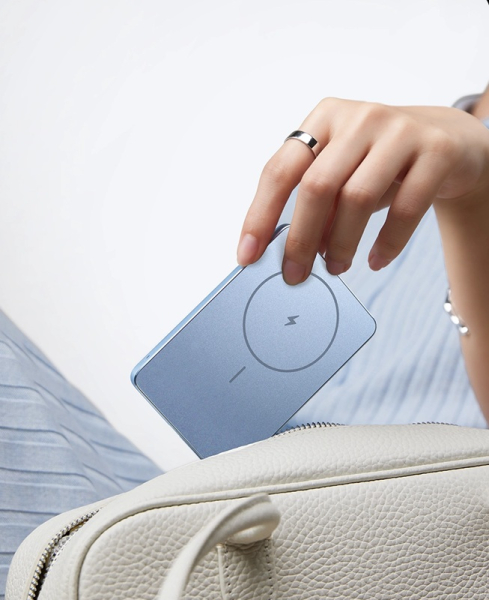 Ультратонкий магнитный пауэрбанк от Xiaomi