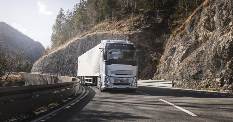 Volvo Trucks впервые внедрила систему стоп/старт на грузовиках