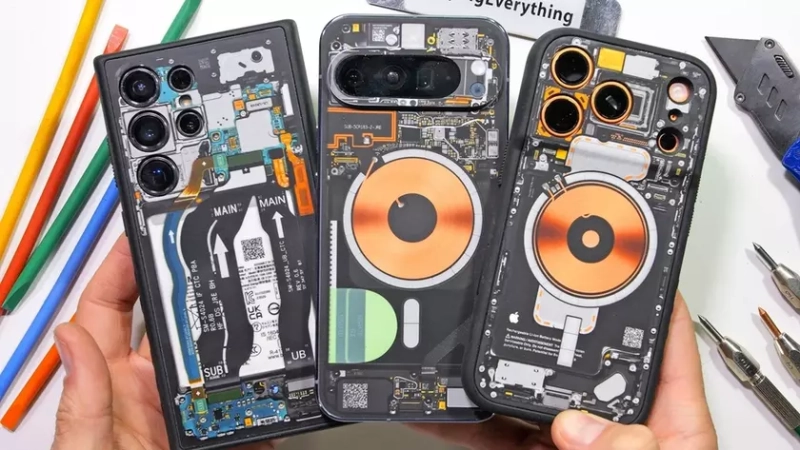 Взгляд изнутри на тесты на выживание гаджетов от JerryRigEverything