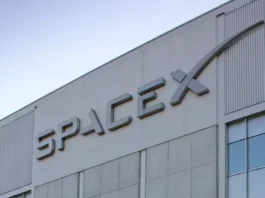 SpaceX готовит рекордное IPO: $800 млрд и амбициозные космические планы