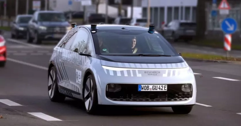 Будущее транспорта: Беспилотный автомобиль Gen.Urban стартует в Вольфсбурге